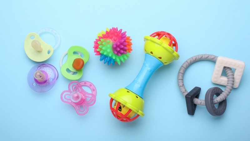 Chọn lục lạc an to&agrave;n, &acirc;m thanh dịu, thiết kế bo tr&ograve;n gi&uacute;p b&eacute; chơi vui v&agrave; ph&aacute;t triển tốt