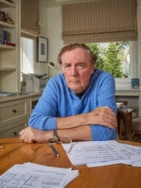 T&aacute;c giả James Patterson