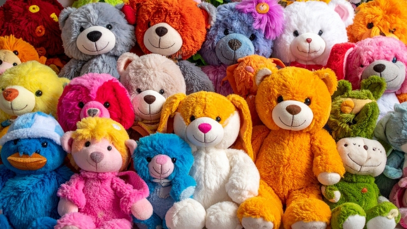 Từ gấu Teddy cổ điển đến c&aacute;c nh&acirc;n vật hoạt h&igrave;nh hot trend