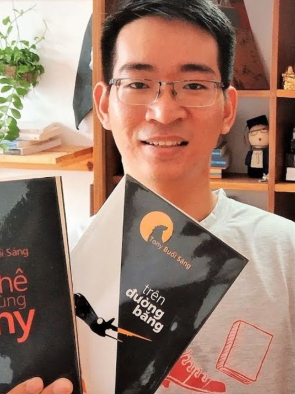 tác giả Tony Buổi Sáng
