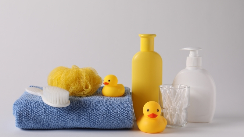 Đồ dùng vệ sinh cho bé chính hãng, an toàn tại Tiki