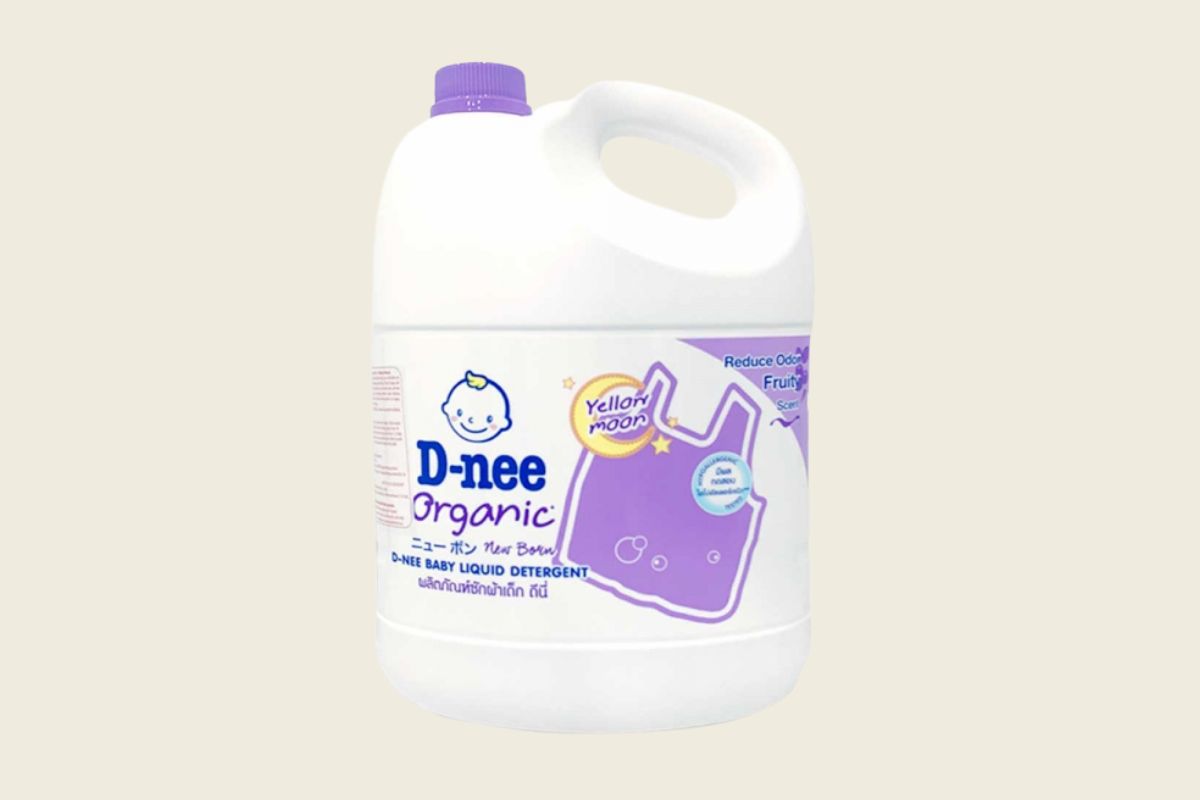 nước giặt D-nee