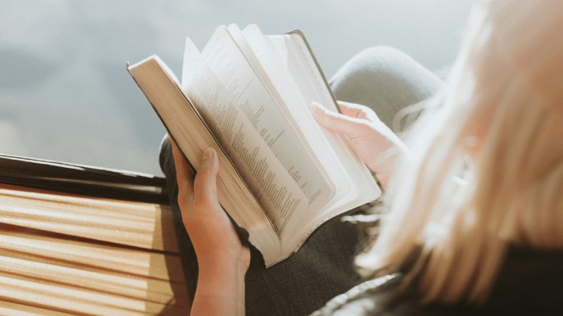 C&aacute;ch lựa chọn S&aacute;ch B&uacute;t K&yacute; - Tự Truyện ph&ugrave; hợp