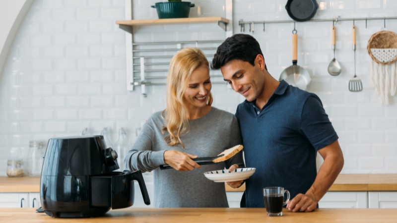 Ti&ecirc;u ch&iacute; chọn nồi chi&ecirc;n c&ocirc;ng suất ph&ugrave; hợp, chất liệu an to&agrave;n v&agrave; dễ sử dụng