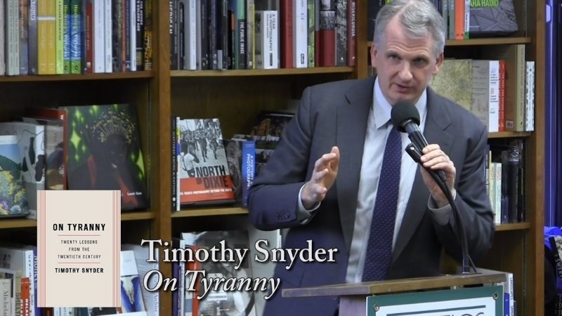 On Tyranny: Twenty Lessons from the Twentieth Century - Timothy Snyder