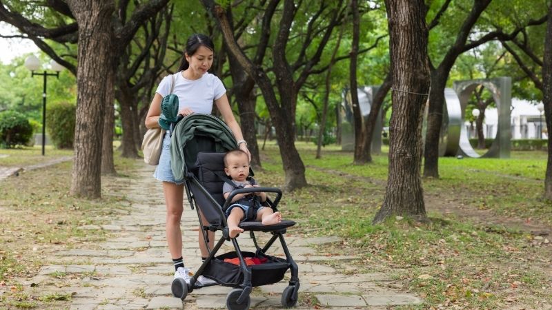 Xe đẩy đơn tiện lợi, dễ d&agrave;ng di chuyển ở mọi địa h&igrave;nh