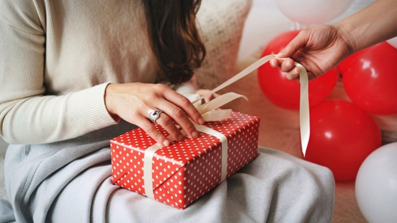 Chăm ch&uacute;t từng chi tiết nhỏ để m&oacute;n qu&agrave; th&ecirc;m &yacute; nghĩa