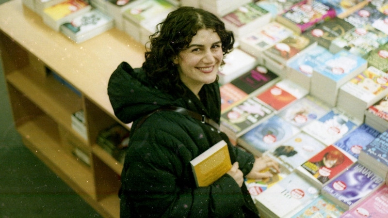 Xác định mục đích đọc, chọn tác giả uy tín, đúng độ chuyên sâu và xem review trước khi mua