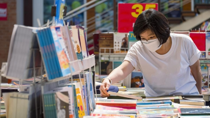 Sách Lý luận Chính trị tại Tiki đa dạng từ Đảng, tư tưởng Hồ Chí Minh đến kinh tế chính trị, triết học