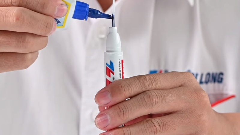 Mực b&uacute;t l&ocirc;ng bảng tương th&iacute;ch với nhiều loại b&uacute;t l&ocirc;ng bảng phổ biến