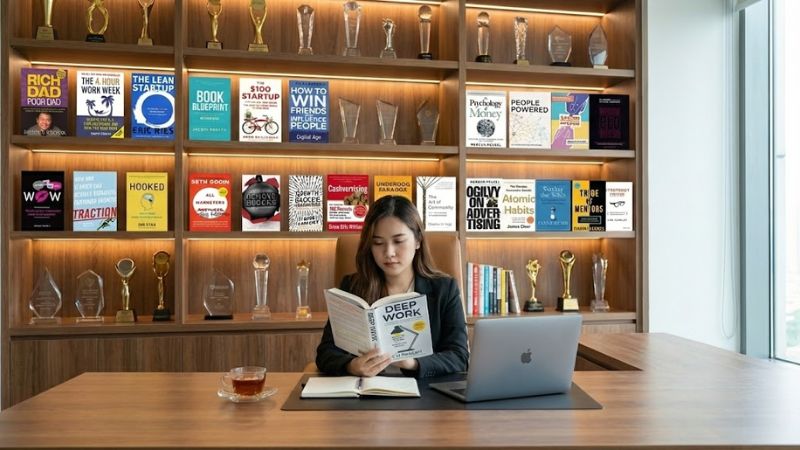 S&aacute;ch Business and Entrepreneurship tại được ph&acirc;n loại r&otilde; r&agrave;ng theo c&aacute;c mảng