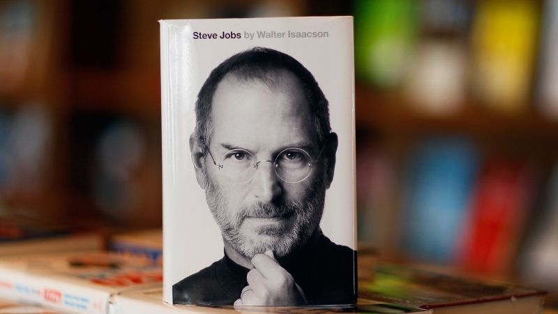 Quyển sách Steve Jobs - Walter Isaacson