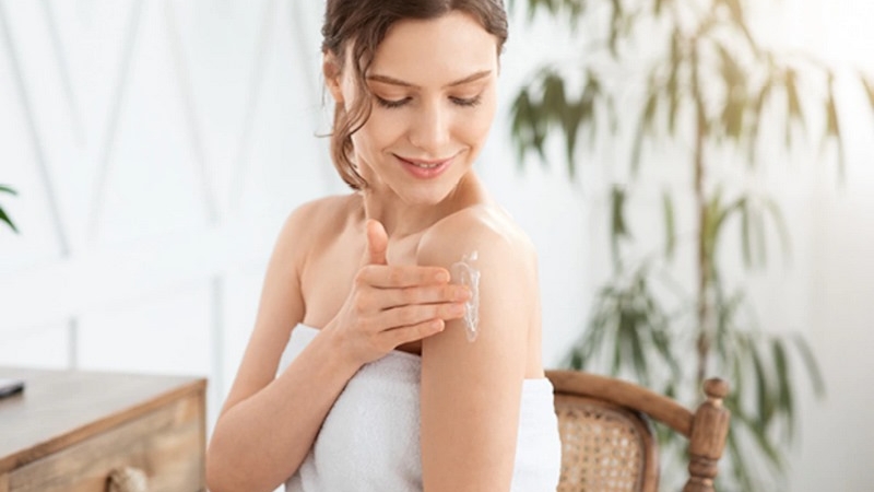 Chăm s&oacute;c cơ thể đ&uacute;ng c&aacute;ch gi&uacute;p da s&aacute;ng mịn