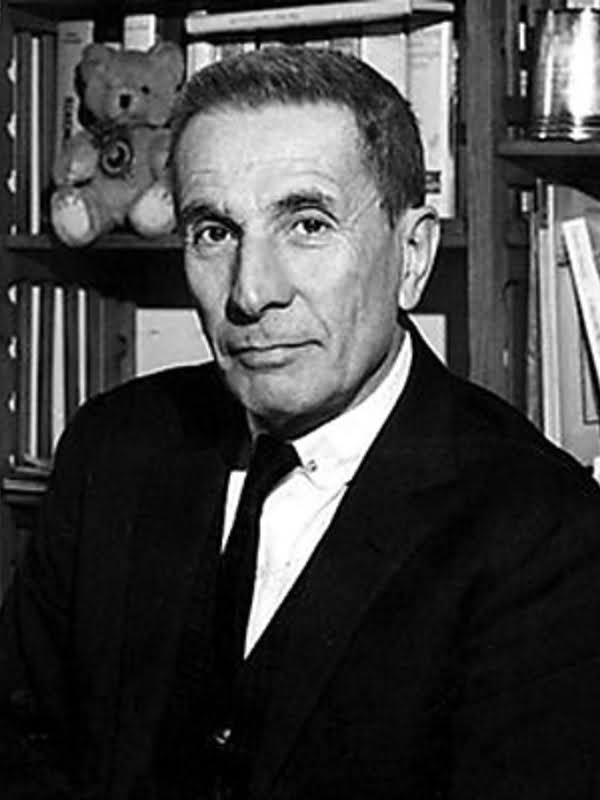 T&aacute;c giả Dino Buzzati&nbsp;