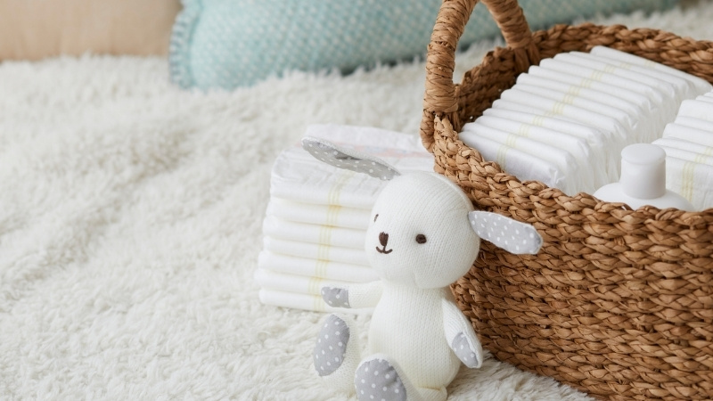 Chọn t&atilde; đ&uacute;ng size, chất liệu tho&aacute;ng thấm tốt, thương hiệu uy t&iacute;n để b&eacute; lu&ocirc;n kh&ocirc; tho&aacute;ng