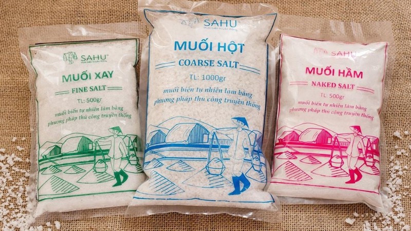Muối nấu ăn l&agrave; nh&oacute;m sản phẩm cơ bản nhất trong gian bếp của mọi gia đ&igrave;nh Việt