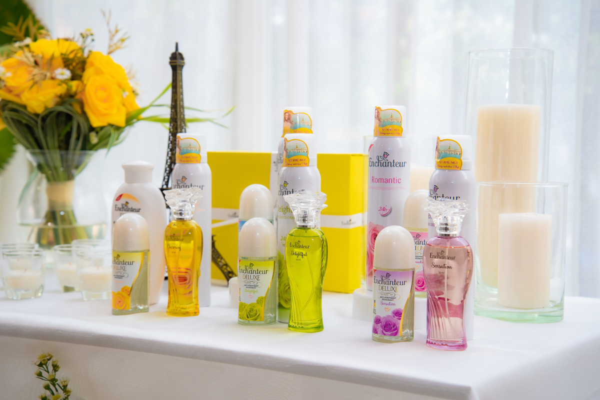 Thông tin thương hiệu xịt khử mùi Enchanteur