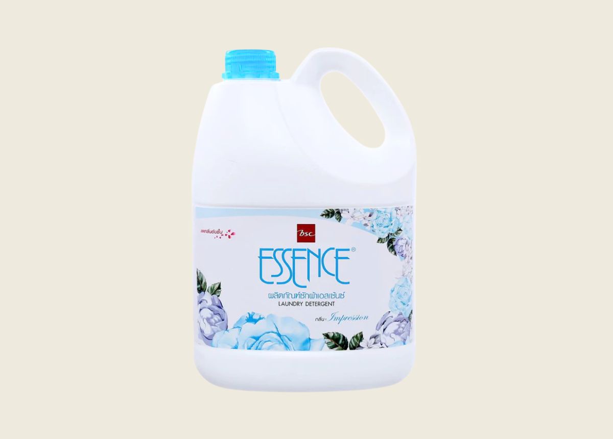 Nước giặt Essence