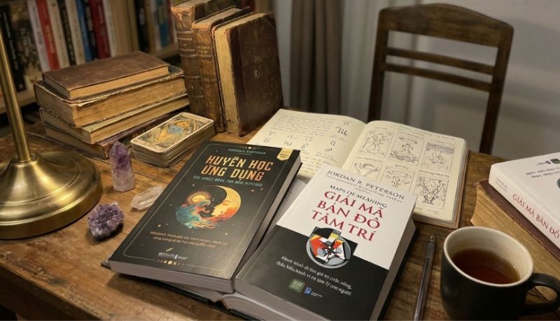 S&aacute;ch chi&ecirc;m tinh - horoscope - kh&aacute;c gi&uacute;p bạn kh&aacute;m ph&aacute; kiến thức th&uacute; vị, b&iacute; ẩn