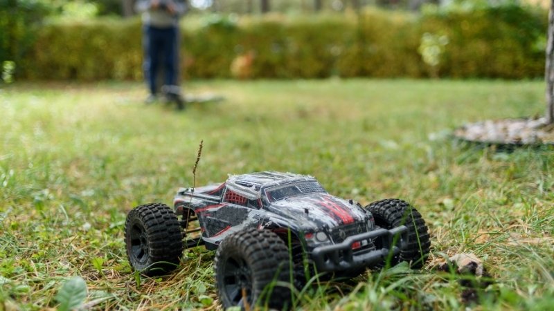 Mua đồ chơi điều khiển ch&iacute;nh h&atilde;ng tại Tiki, giao nhanh 2h, bảo h&agrave;nh r&otilde; r&agrave;ng, ưu đ&atilde;i hấp dẫn