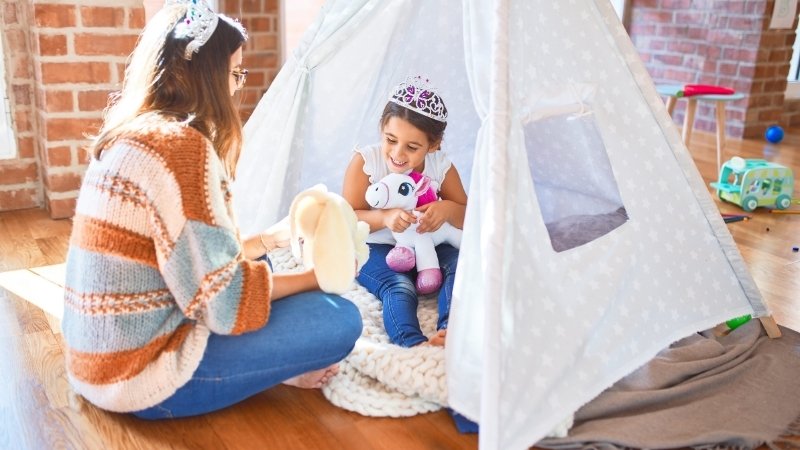 Chọn lều cho b&eacute; cần ch&uacute; trọng chất liệu an to&agrave;n, k&iacute;ch thước ph&ugrave; hợp v&agrave; độ tho&aacute;ng kh&iacute; cao