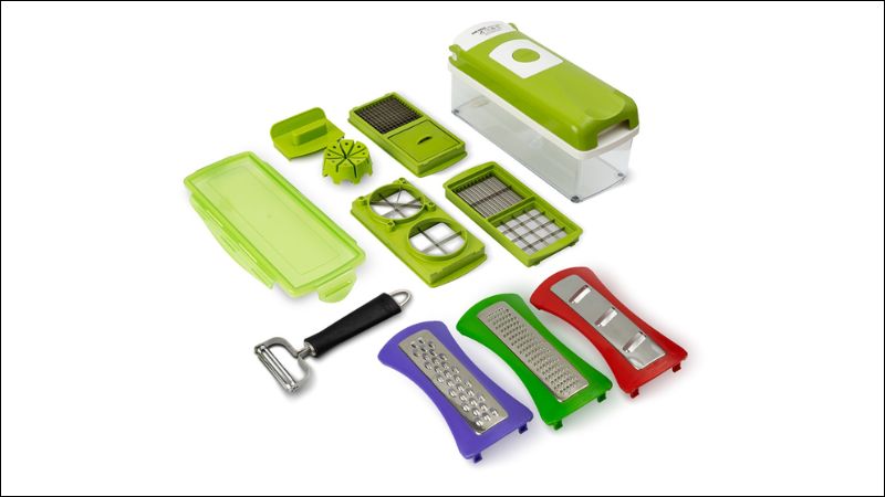 Bộ dụng cụ cắt gọt gồm dao k&eacute;o v&agrave; dụng cụ b&agrave;o đa năng ph&ugrave; hợp nhiều nhu cầu nấu ăn