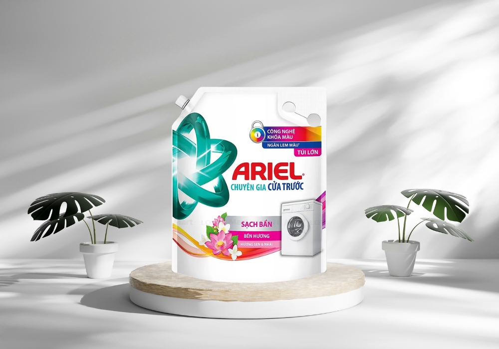 Nước giặt Ariel ngăn lem màu 
