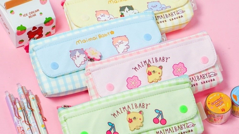 Hộp b&uacute;t vải c&oacute; thiết kế mềm mại, gọn nhẹ, dễ mang theo