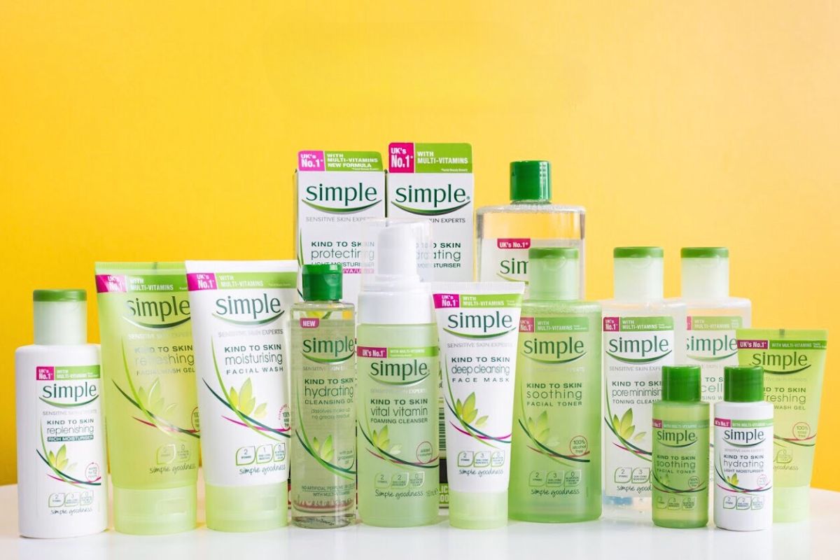 Thương hiệu sữa rửa Simple