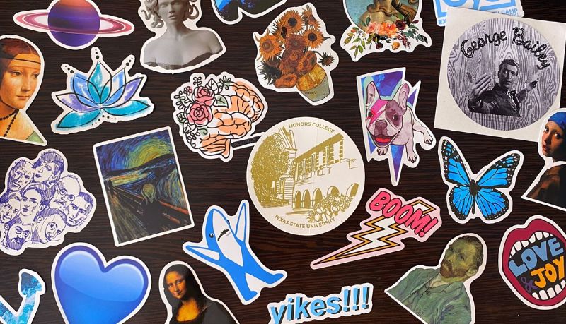 Sticker - Decal trang tr&iacute; thể hiện c&aacute; t&iacute;nh ri&ecirc;ng của bạn