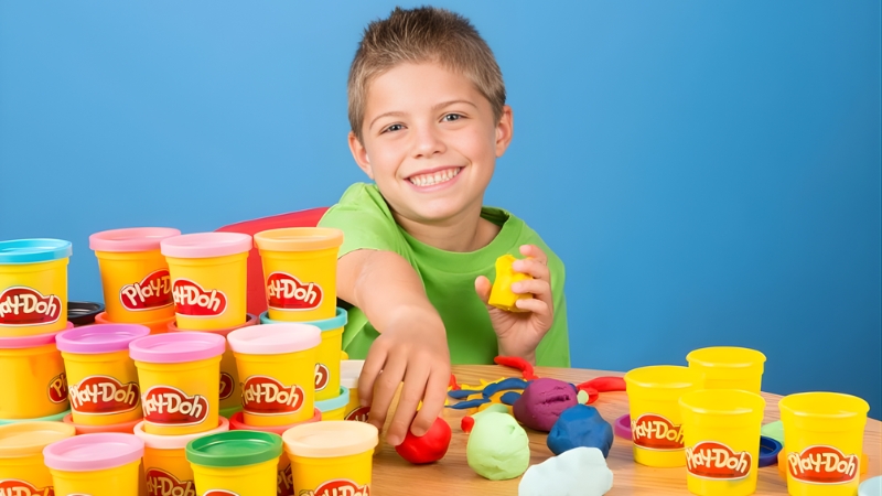 Bột nặn cho b&eacute;, gi&uacute;p b&eacute; thỏa sức s&aacute;ng tạo v&agrave; vui chơi