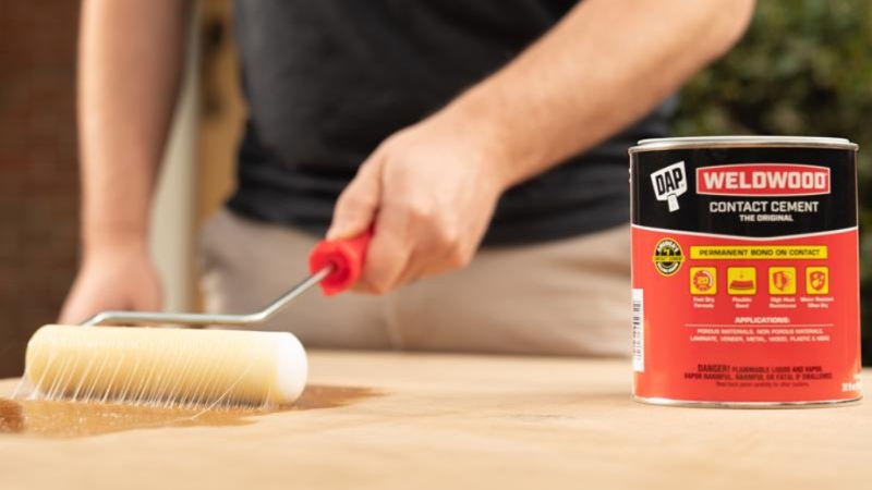 Keo hồ d&aacute;n đa năng c&oacute; thiết kế tiện lợi, dễ mang theo khi sử dụng