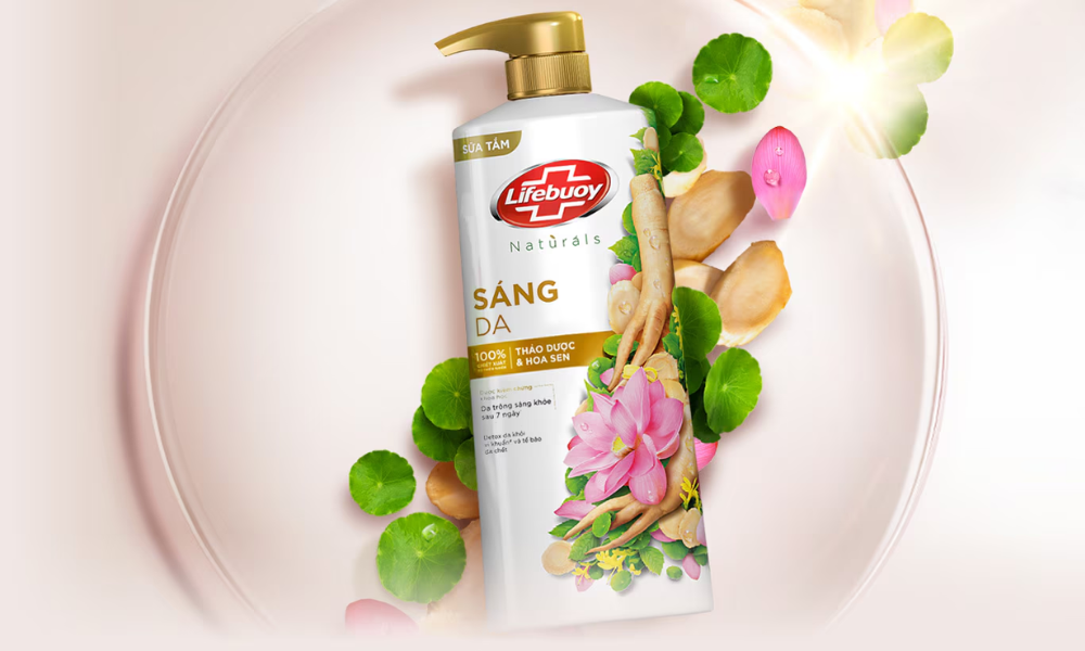 Sữa tắm Lifebuoy Sáng Da Thảo Dược & Hoa Sen giúp làm sạch và loại bỏ tế bào da chết