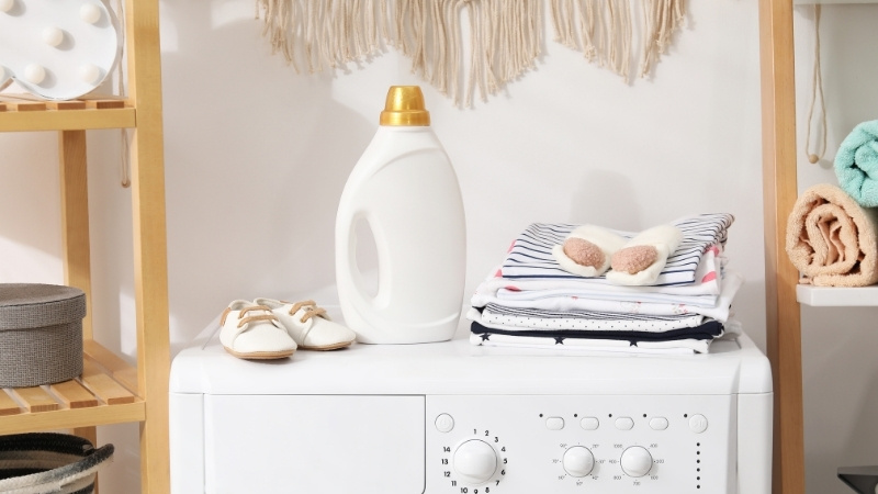 Chọn nước xả cho b&eacute; từ th&agrave;nh phần thực vật, m&ugrave;i nhẹ, kiểm nghiệm da liễu, h&atilde;ng uy t&iacute;n