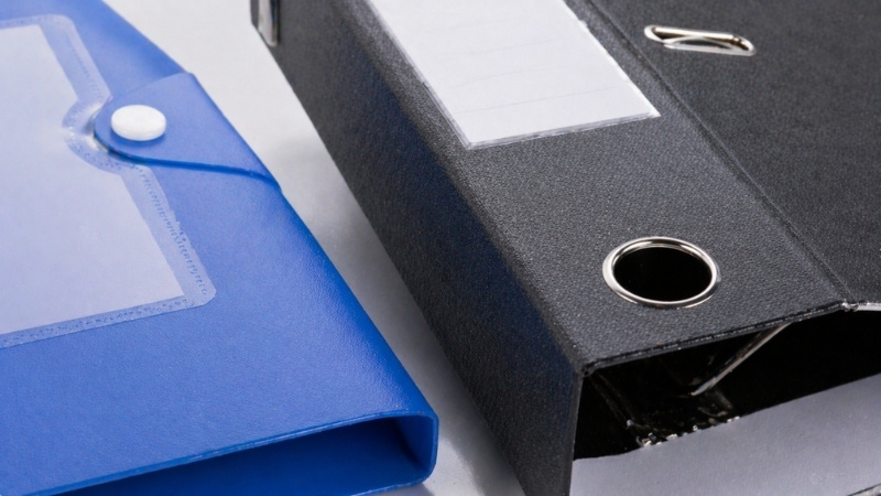 Chất liệu kh&aacute;ng nước v&agrave; chịu lực tốt gi&uacute;p file hồ sơ bảo quản giấy tờ quan trọng