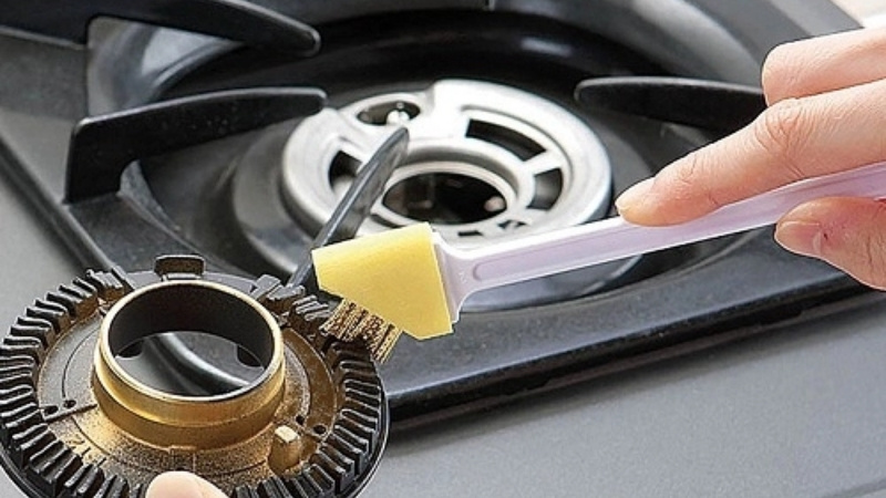Việc lau ch&ugrave;i định kỳ gi&uacute;p bếp gas dương lu&ocirc;n s&aacute;ng b&oacute;ng v&agrave; hoạt động ổn định nhất