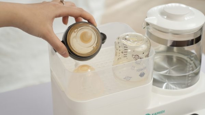 M&aacute;y h&acirc;m sữa cho b&eacute;, gi&uacute;p l&agrave;m ấm sữa nhanh v&agrave; đều