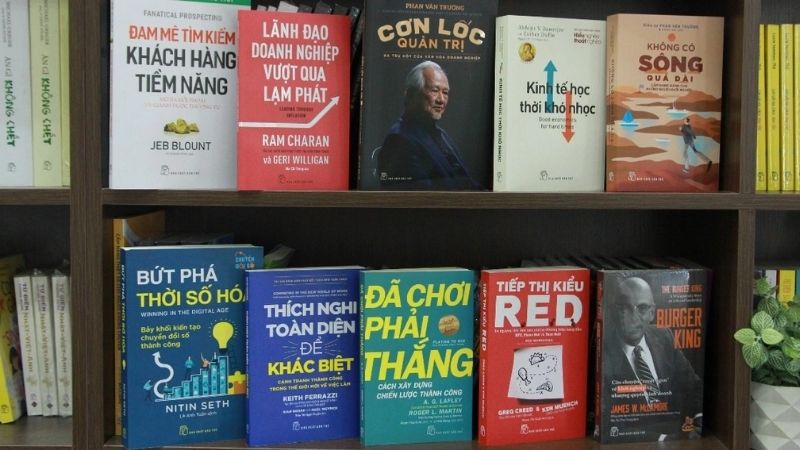 Sách kinh tế tại Tiki có đa dạng thể loại như kinh doanh, khởi nghiệp, marketing đến quản trị và tài chính