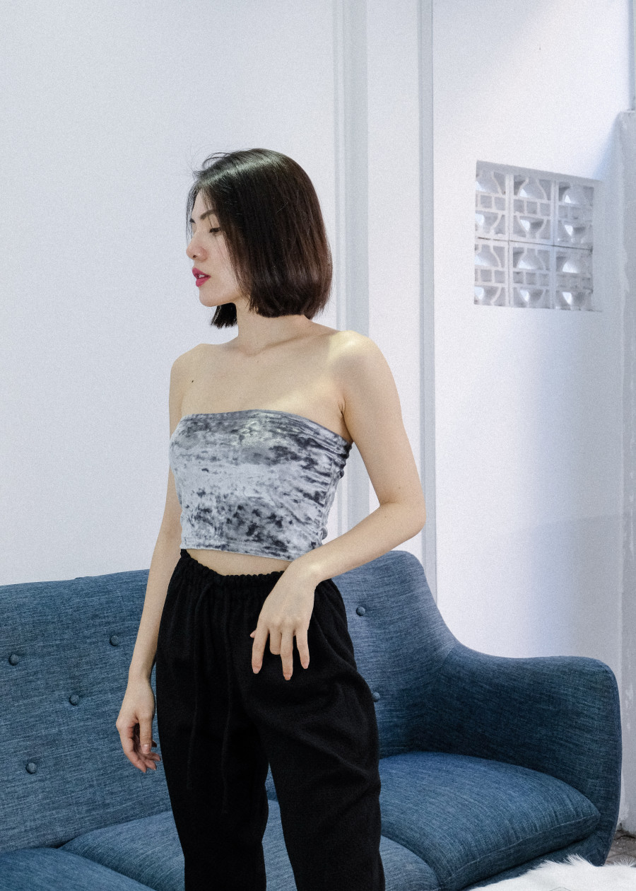 2299951 , 2292476109259 , 62_14807923 , 220000 , CROPTOP-ONG-NHUNG-XAM-ANH-KIM-62_14807923 , tiki.vn , CROPTOP ỐNG NHUNG XÁM ÁNH KIM CROPTOP ỐNG NHUNG XÁM ÁNH KIM