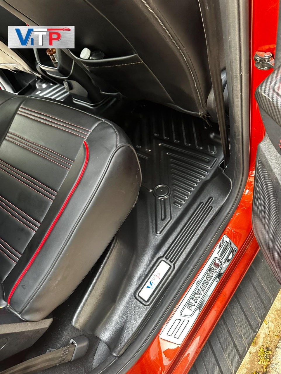 Thảm Sàn ViTP Nhựa Đúc Khuôn Tràn Viền Bậc Cửa Ford Raptor