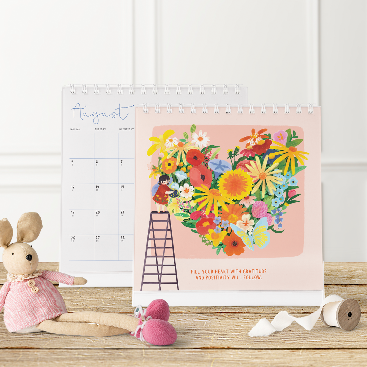 Lịch bàn 2024 SDstationery From Yourself with Love, cảm hứng phát triển bản thân, tiếng Anh, minh họa đẹp 20x24x7,5