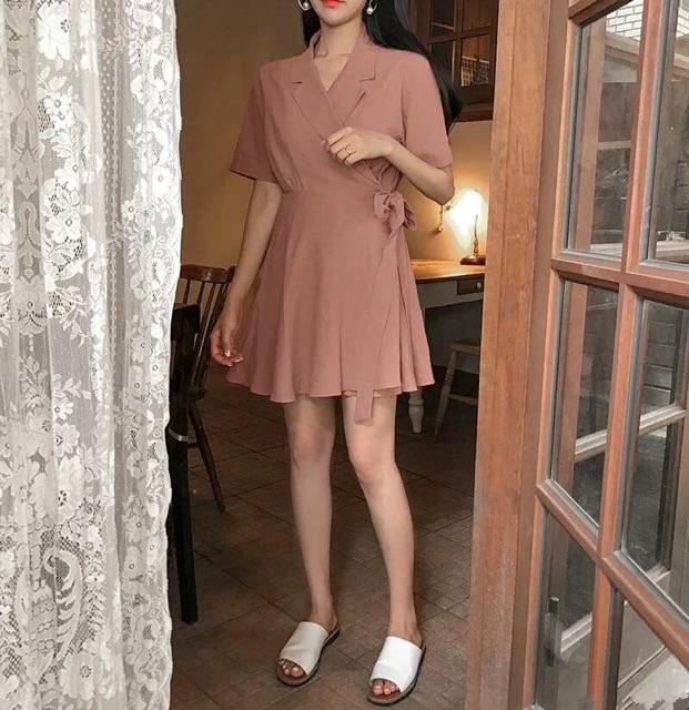 Bộ thắt nơ tại eo dáng xoè vàng/ đỏ gạch