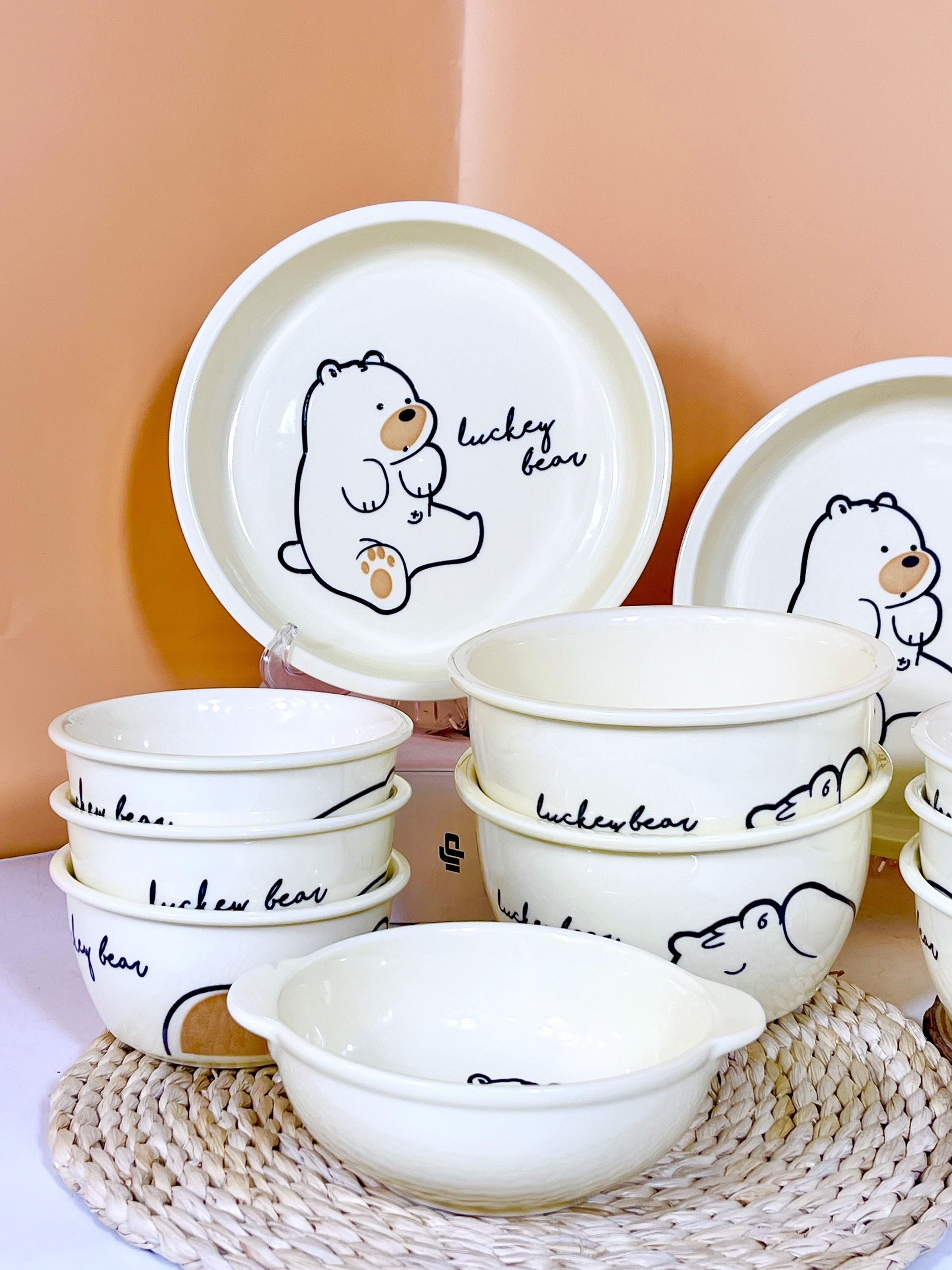 Bộ Bát Đĩa Thương Hiệu GOSU Họa Tiết Gấu Vàng Nước Men Sáng Đẹp Chất Lượng Cao
