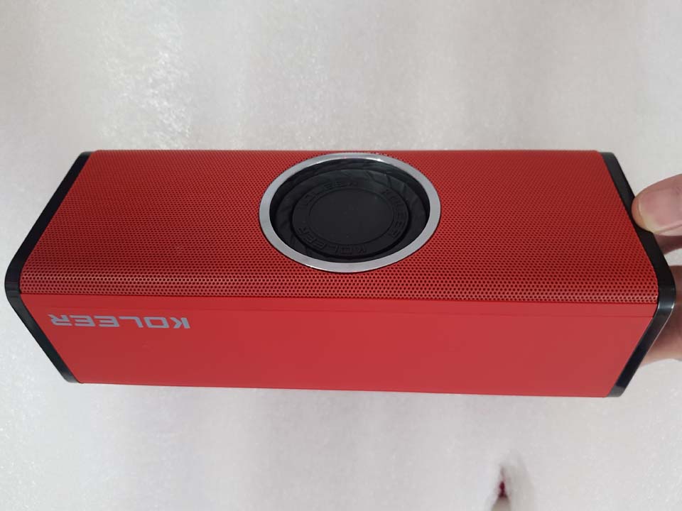 Loa bluetooth KOLEER bass căng đét - Đẳng cấp vượt trội - Âm thanh hay, trầm, ấm, kiểu dáng đẹp - Hàng chính hãng