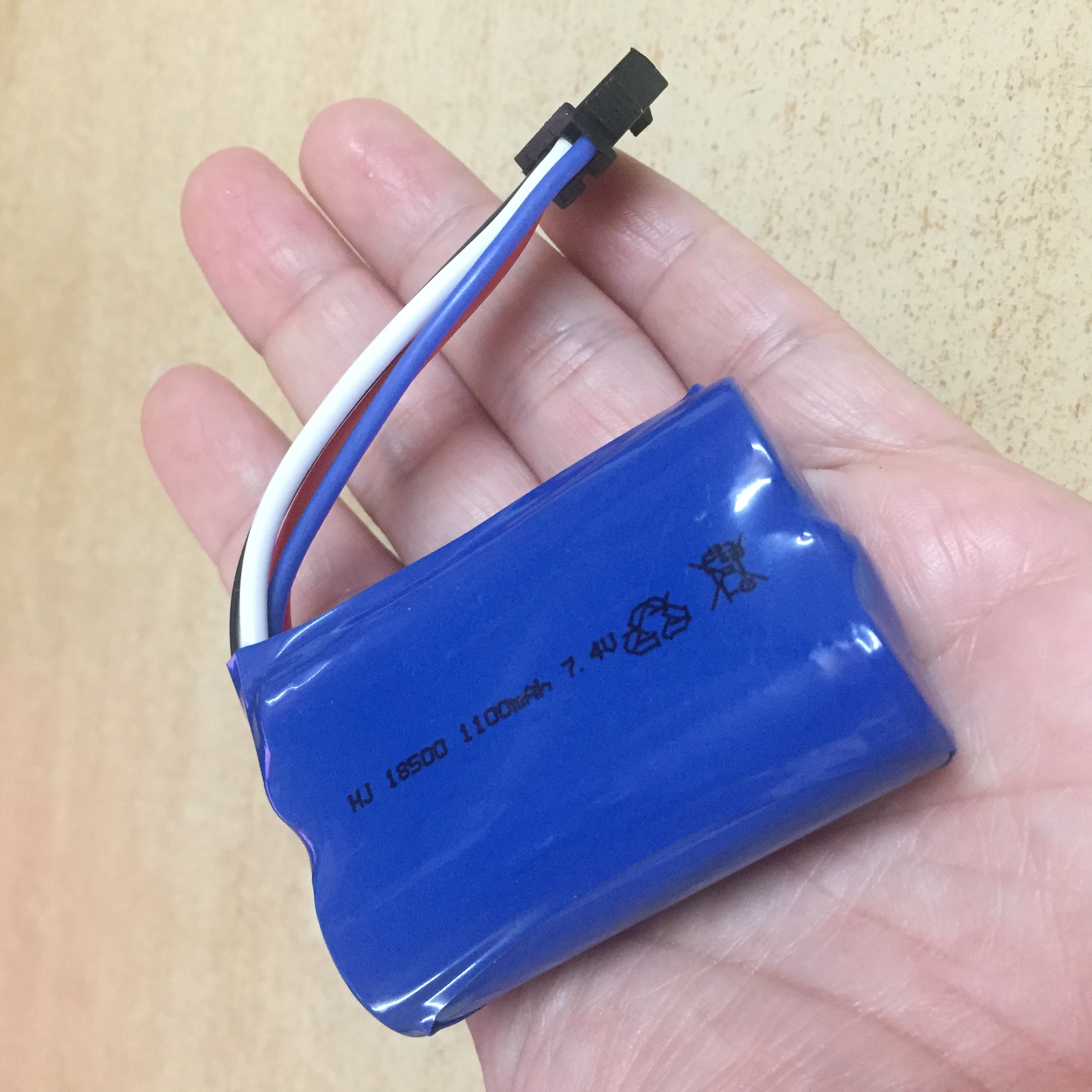 Pin sạc điện áp 7.4V dung lượng 1100mAh chân cắm SM4P