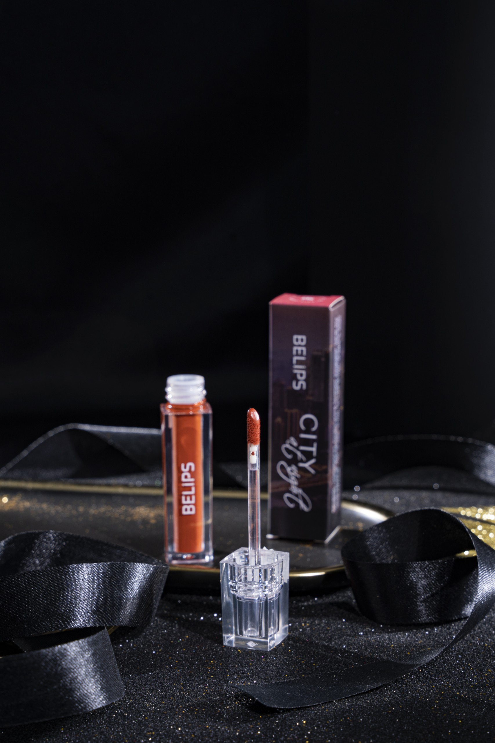 Bộ đôi son thỏi Belips Sexy Lipstick 09 Juliette Red + son kem lì Belips City At Night C03 Night Party