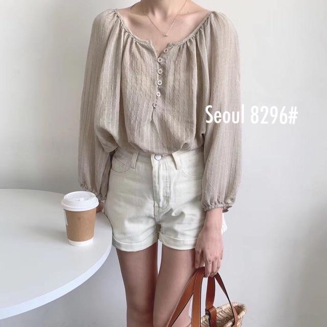 Áo bẹt vai kẻ sọc chất giấy