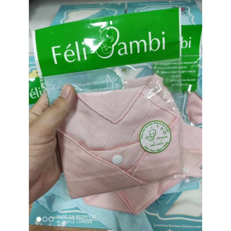 Set 2 khăn yếm tam giác cúc bấm sợi tre Feli Bambi