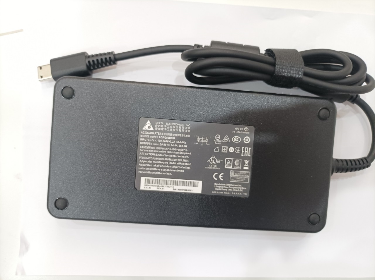 Sạc dành cho Laptop MSI GE66 Raider 10SFS/RTX 2070 SUPER A18-280P1A Chicony 280W AC Adapter Type USB 3-prong hàng nhập khẩu