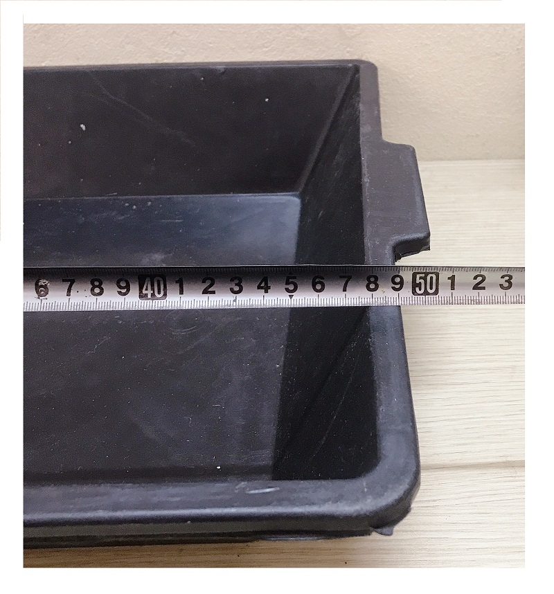 1 Khay Đựng Nước Làm Mát Cho Lan - Máng vữa - Máng đựng nước